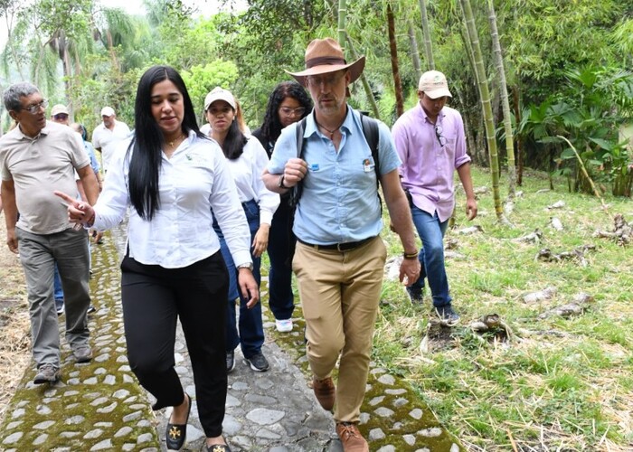 SE CUMPLIÓ PRIMER VISITA AL JARDÍN BOTÁNICO DE TULUÁ PARA PROCESO DE FORTALECIMIENTO